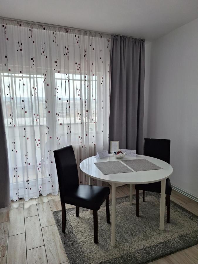 קלוז'-נאפוקה Farmec Apartament מראה חיצוני תמונה
